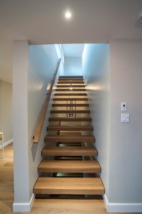 ESCALIER CHÊNE BLANC HUILÉ COULEUR OYSTER
